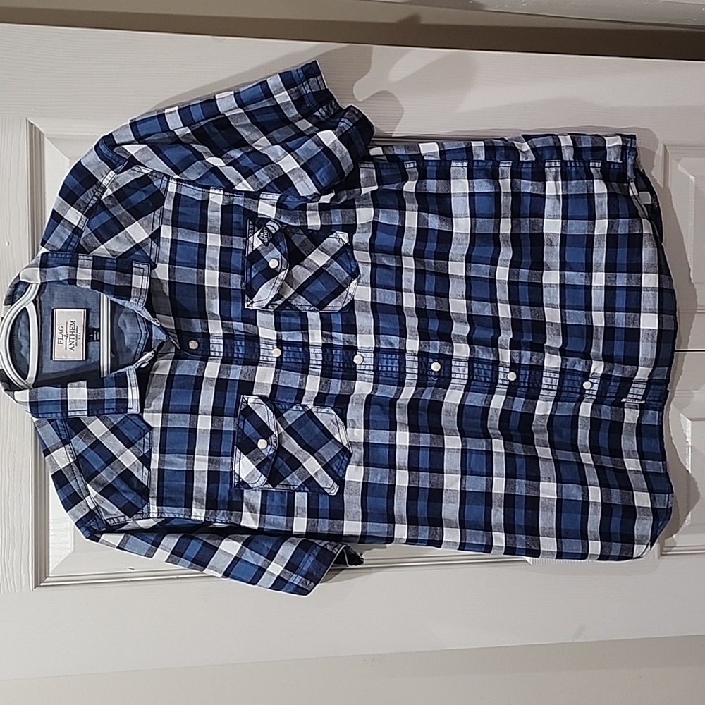 Flag & anthem pearl snap  100% cotton button down size large blue and gray plaid